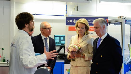King Philippe and Queen Mathilde visit VUB photonic campus